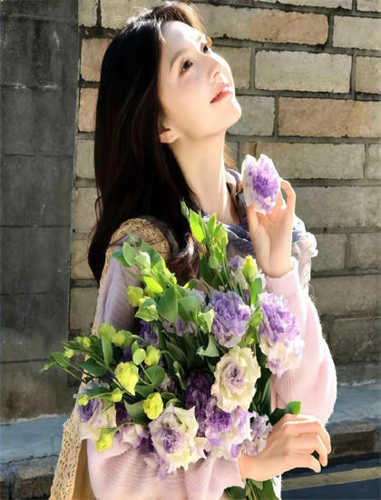 《楼上那个崇拜黑人的女孩》角色研究：海外的发行策略与文化适应 认识人物与故事的互动