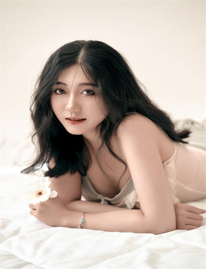 开创性的《离不开你》适合什么人观看？目标观众群体教育分析